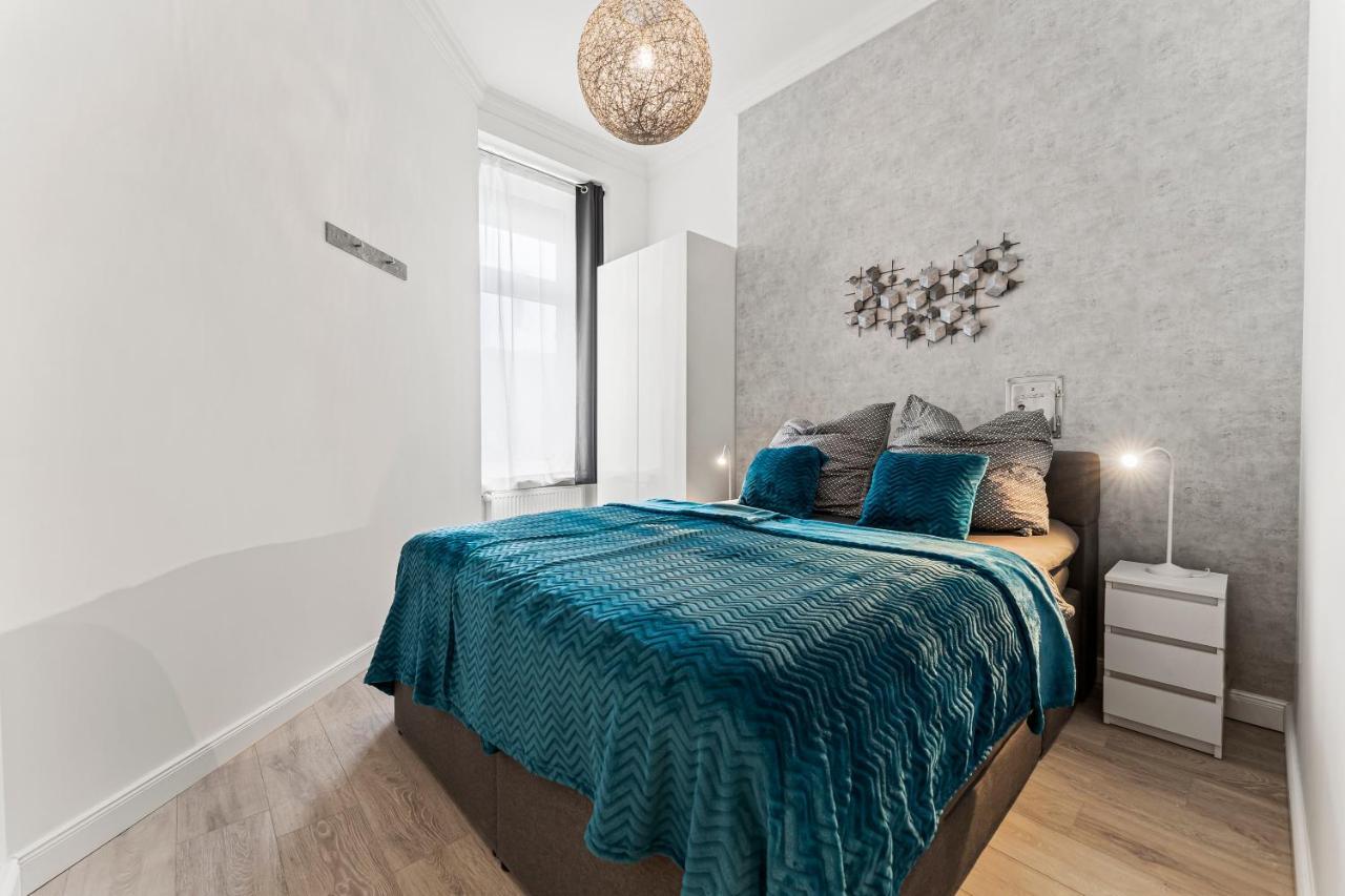 The Mierendorf Hinterhaus, 2 Bed Up To 4 People Berlijn